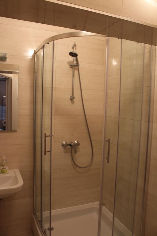 Beachside Apartments Znjan Split Bilik gambar