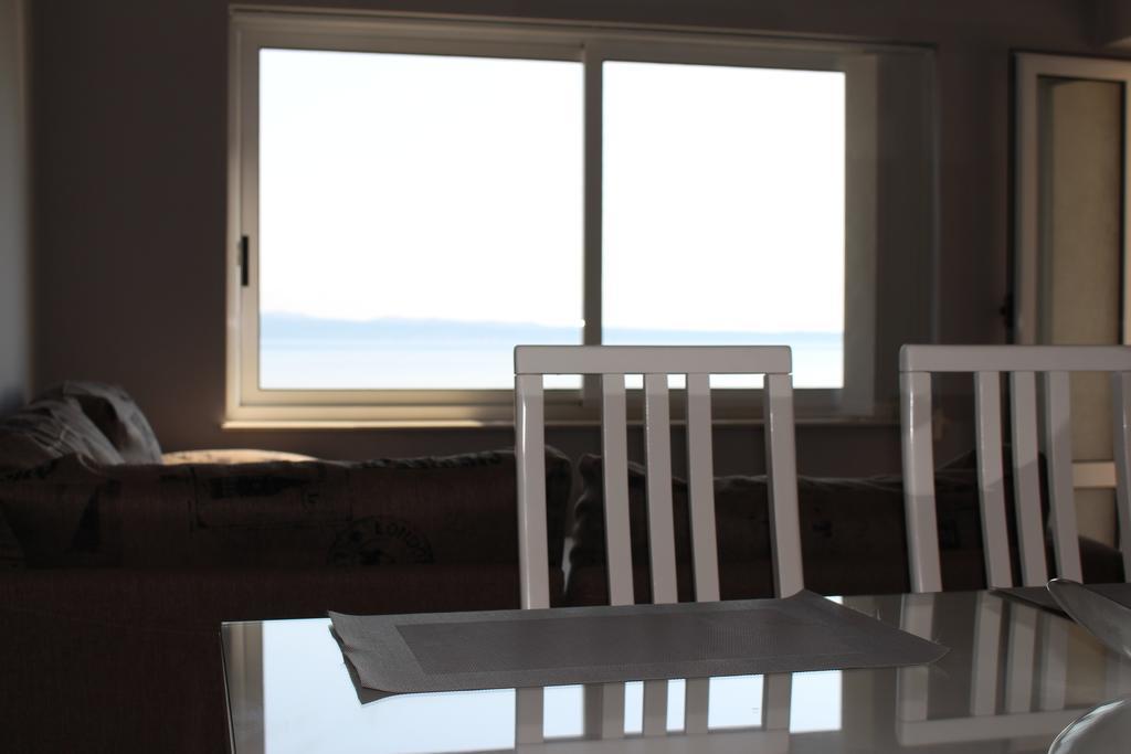 Beachside Apartments Znjan Split Bilik gambar
