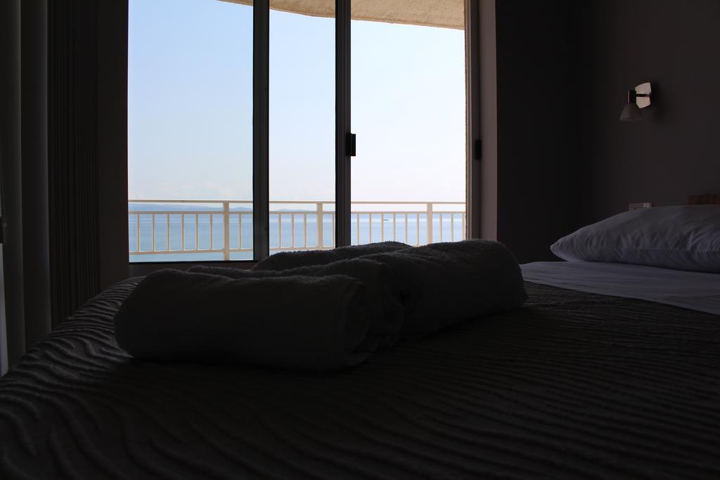 Beachside Apartments Znjan Split Bilik gambar