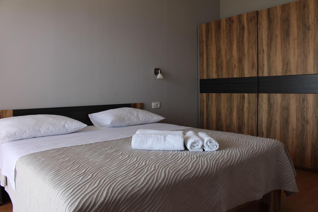 Beachside Apartments Znjan Split Bilik gambar
