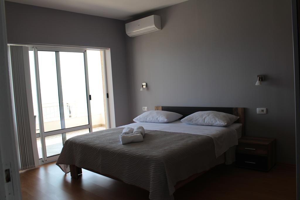 Beachside Apartments Znjan Split Bilik gambar